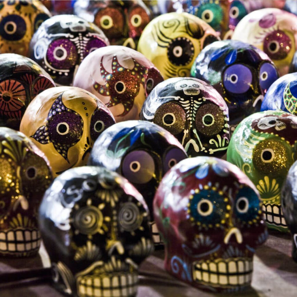 Artesanias decorativas para el día de muertos