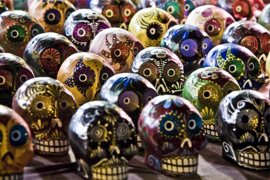 Artesanias decorativas para el día de muertos